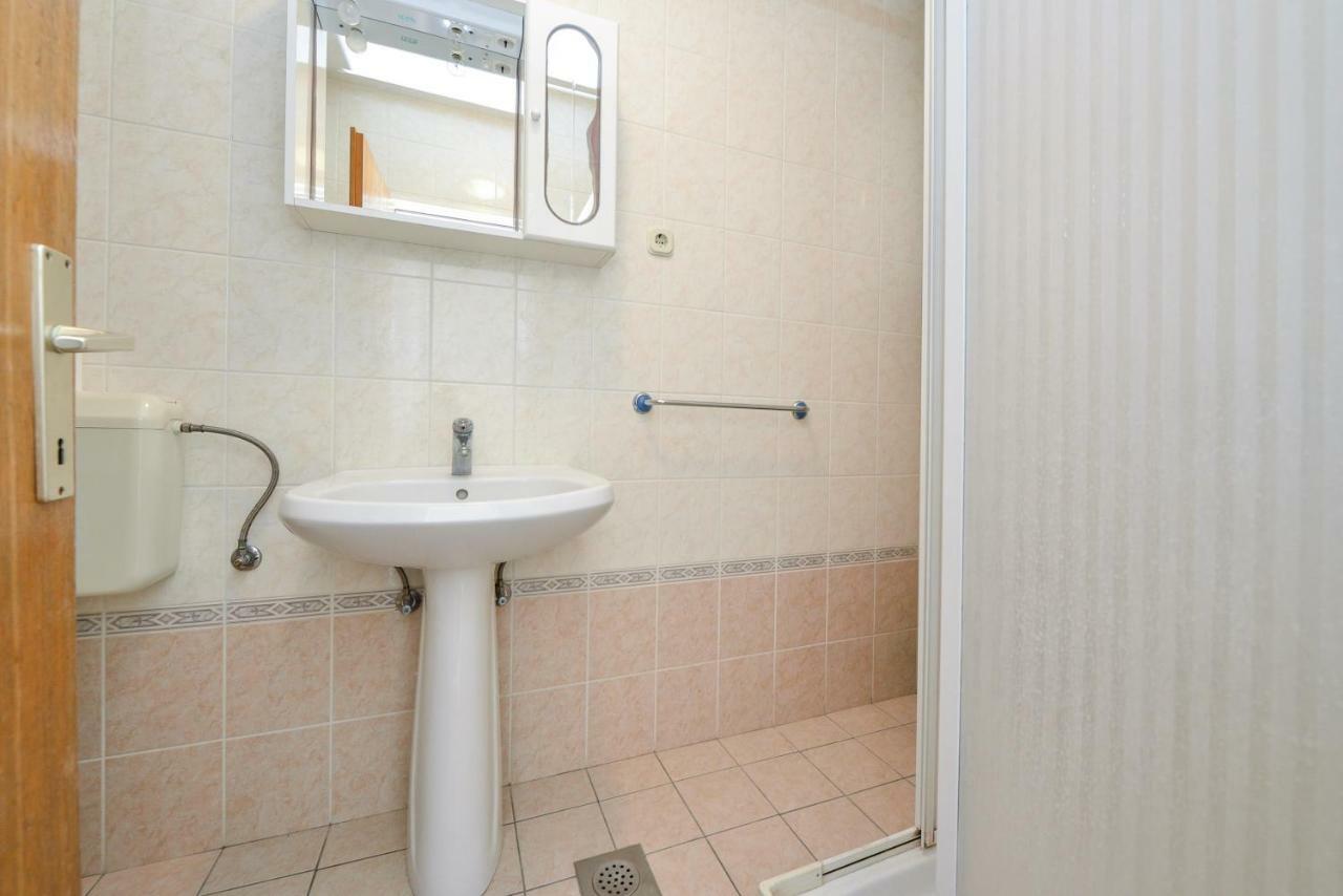 Apartments Ana 佩特坎内 外观 照片